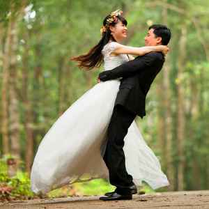 Event- und Hochzeits DJ Service für Ihre Hochzeit, Geburtstagsparty, Straßenfest, Verlebung, Jubiläumgparty